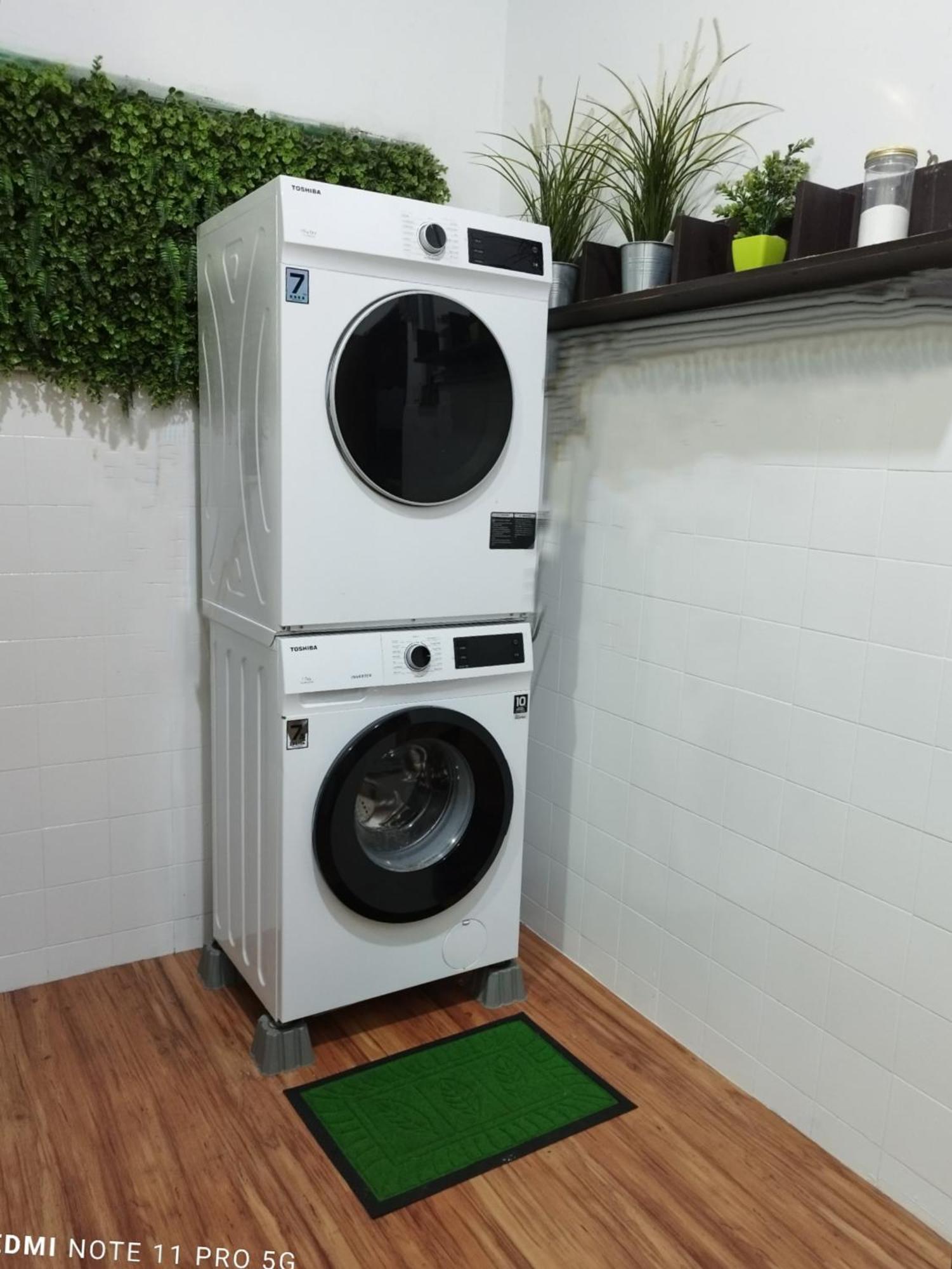 Basrie Villa "Mslim Only" - Mini Cinema , Private Pool , Wi-Fi , Netflix Muar Exteriör bild